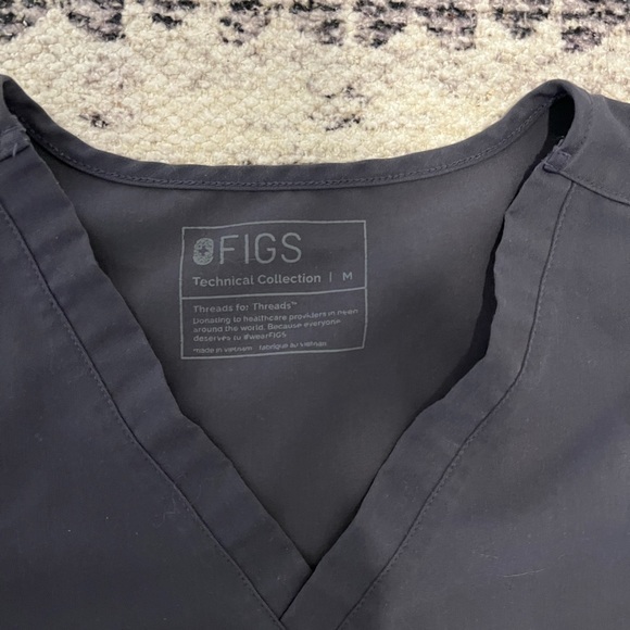 CHARCOAL Figs medium scrub set! - Picture 3 of 3